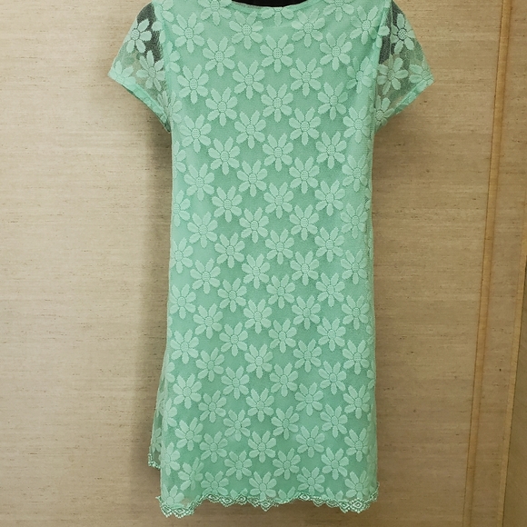 UO kimchi blue embroidery floral dress (M) - Picture 6 of 8